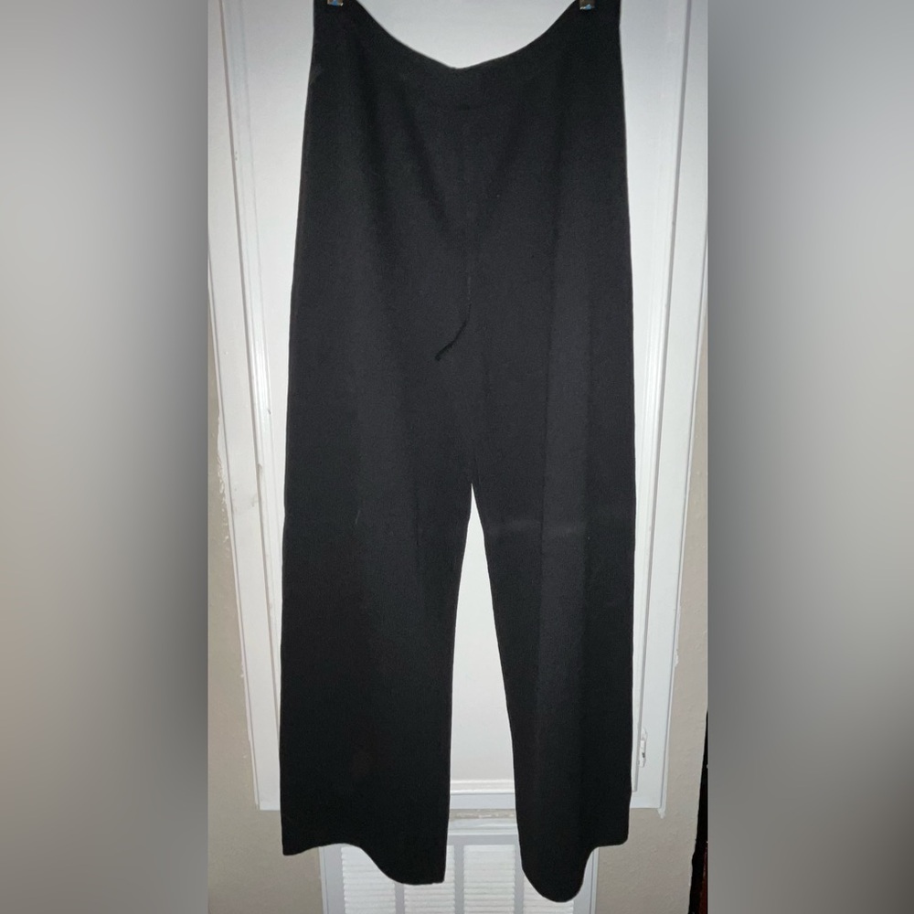 St. John pull on elastic black pant size 12